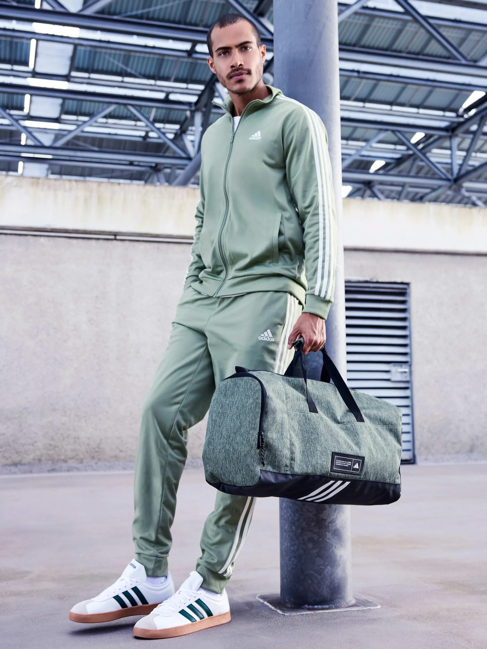 Herren adidas 3 Streifen Trainingsanzug