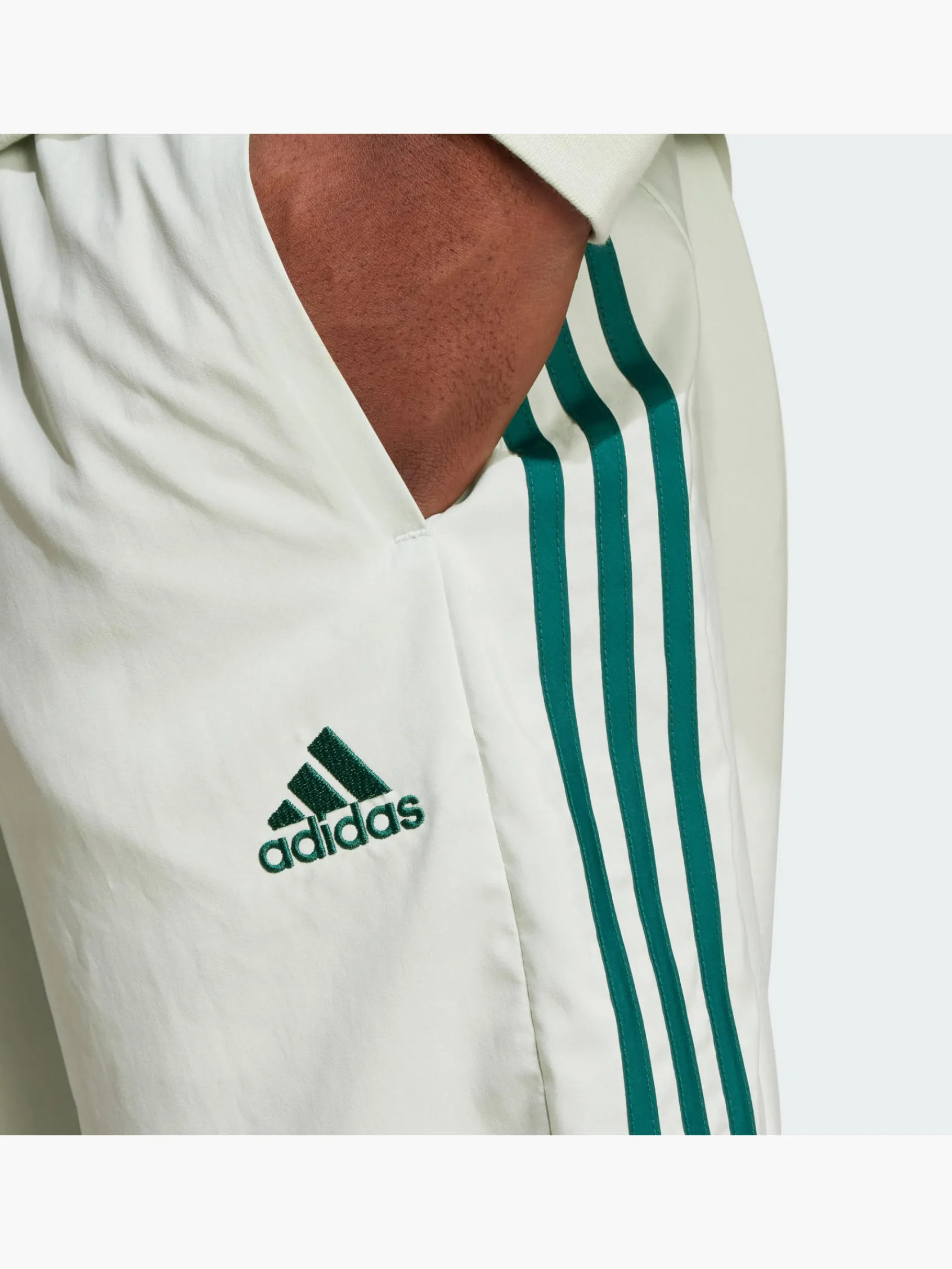 Herren adidas AEROREADY Essentials Chelsea 3-Streifen Shorts