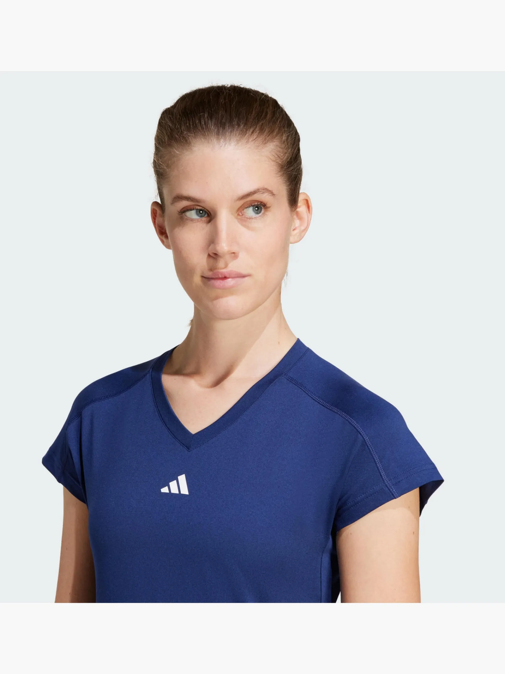 Damen adidas AEROREADY Train Essentials Minimal Branding V-Neck T-Shirt