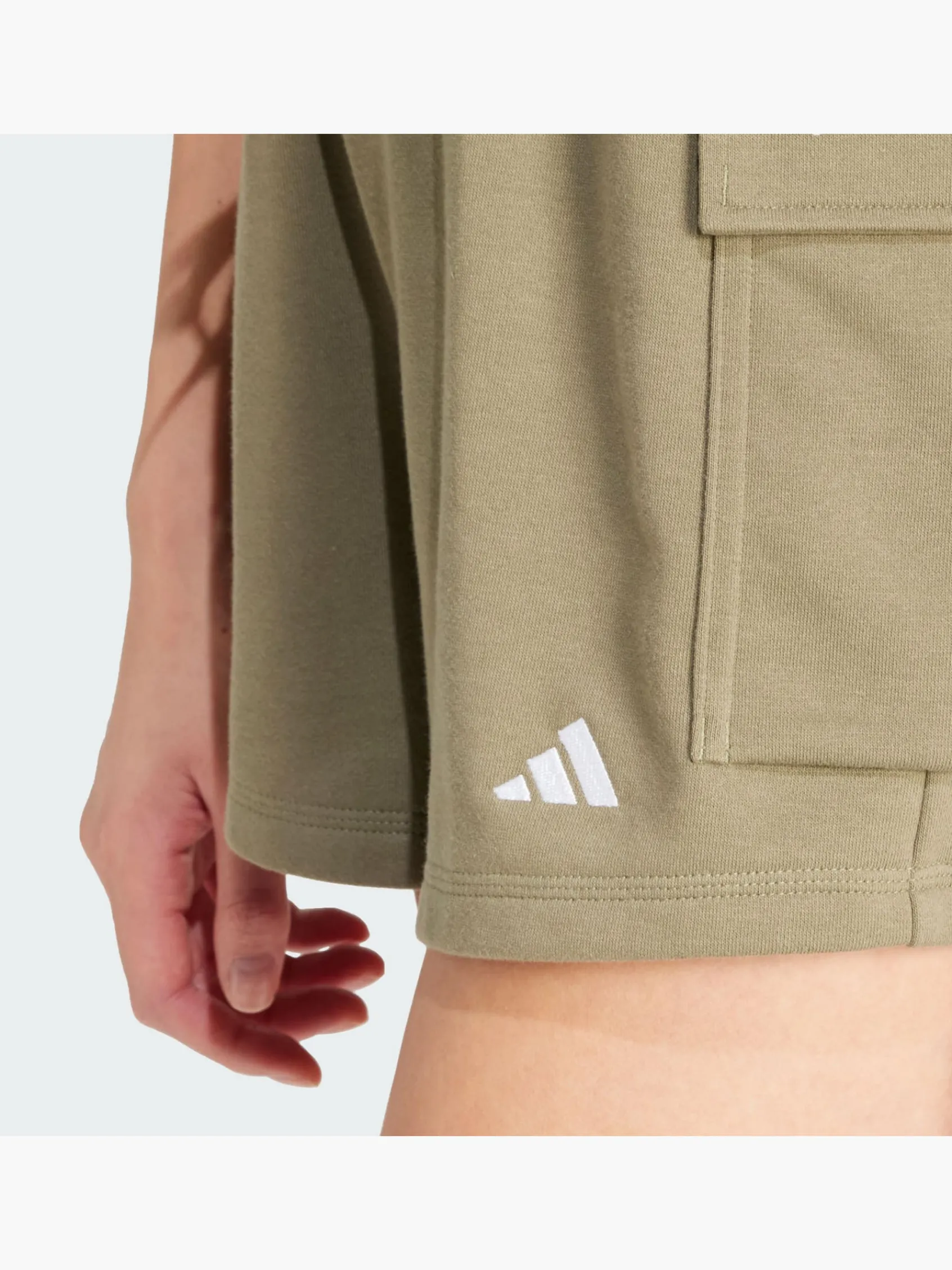 Damen adidas Essentials Small Logo French Terry Cargoshorts