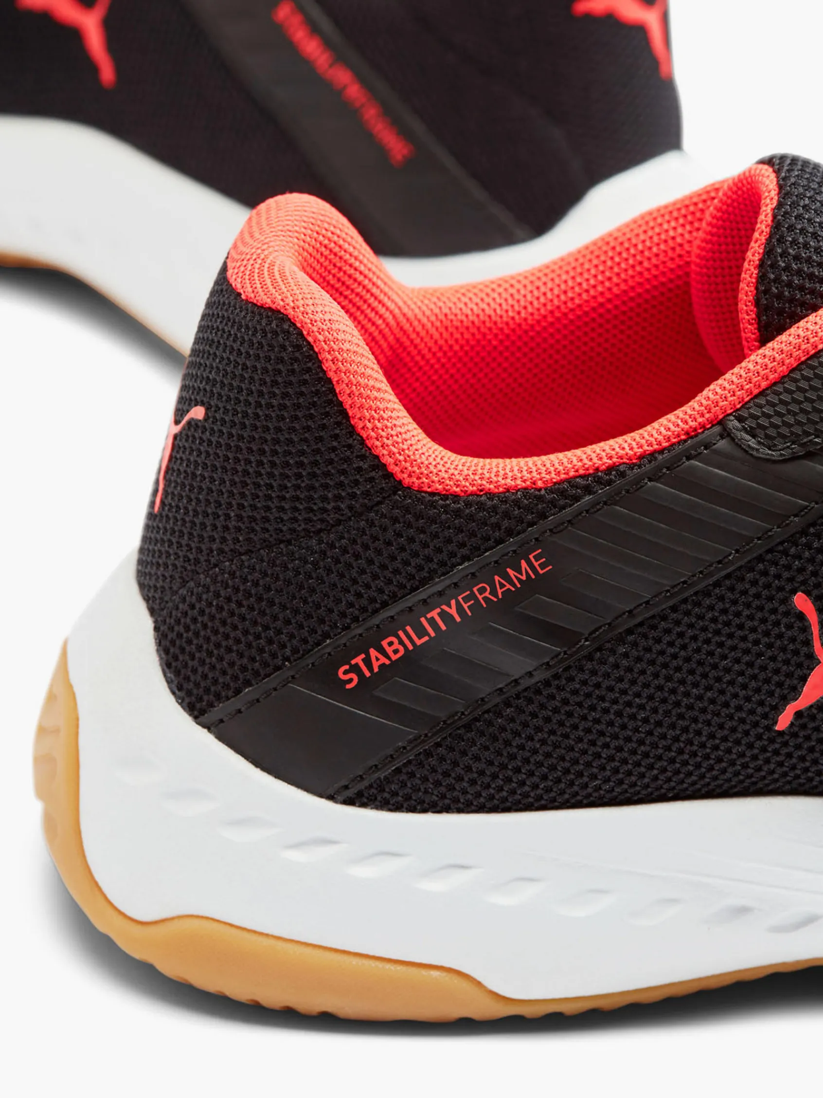 Kinder PUMA Hallenschuh LUMINOUS V JR