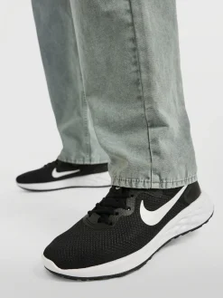Herren Nike Laufschuh REVOLUTION 6