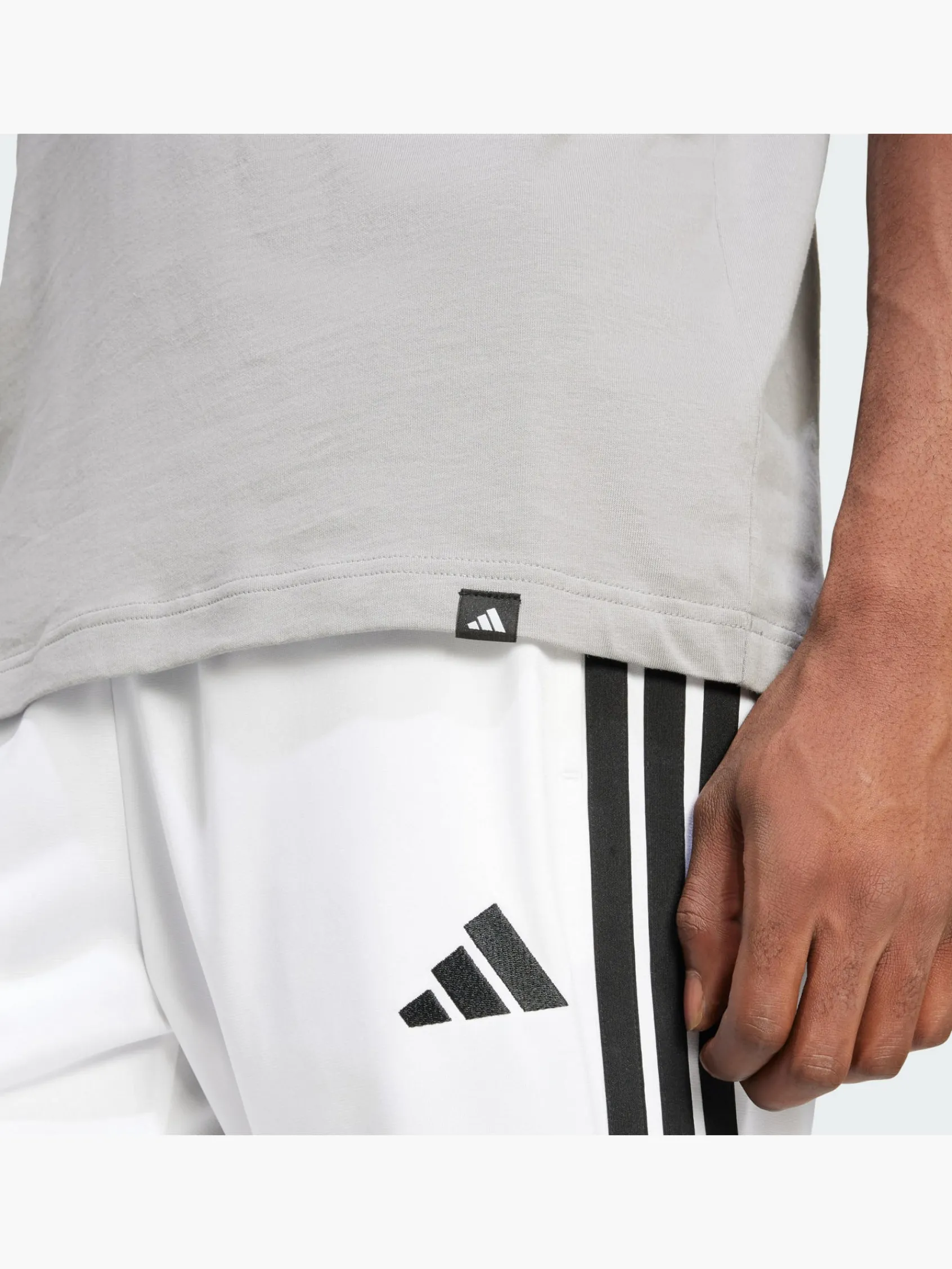 Herren adidas Lounge Slides Graphic Pocket T-Shirt