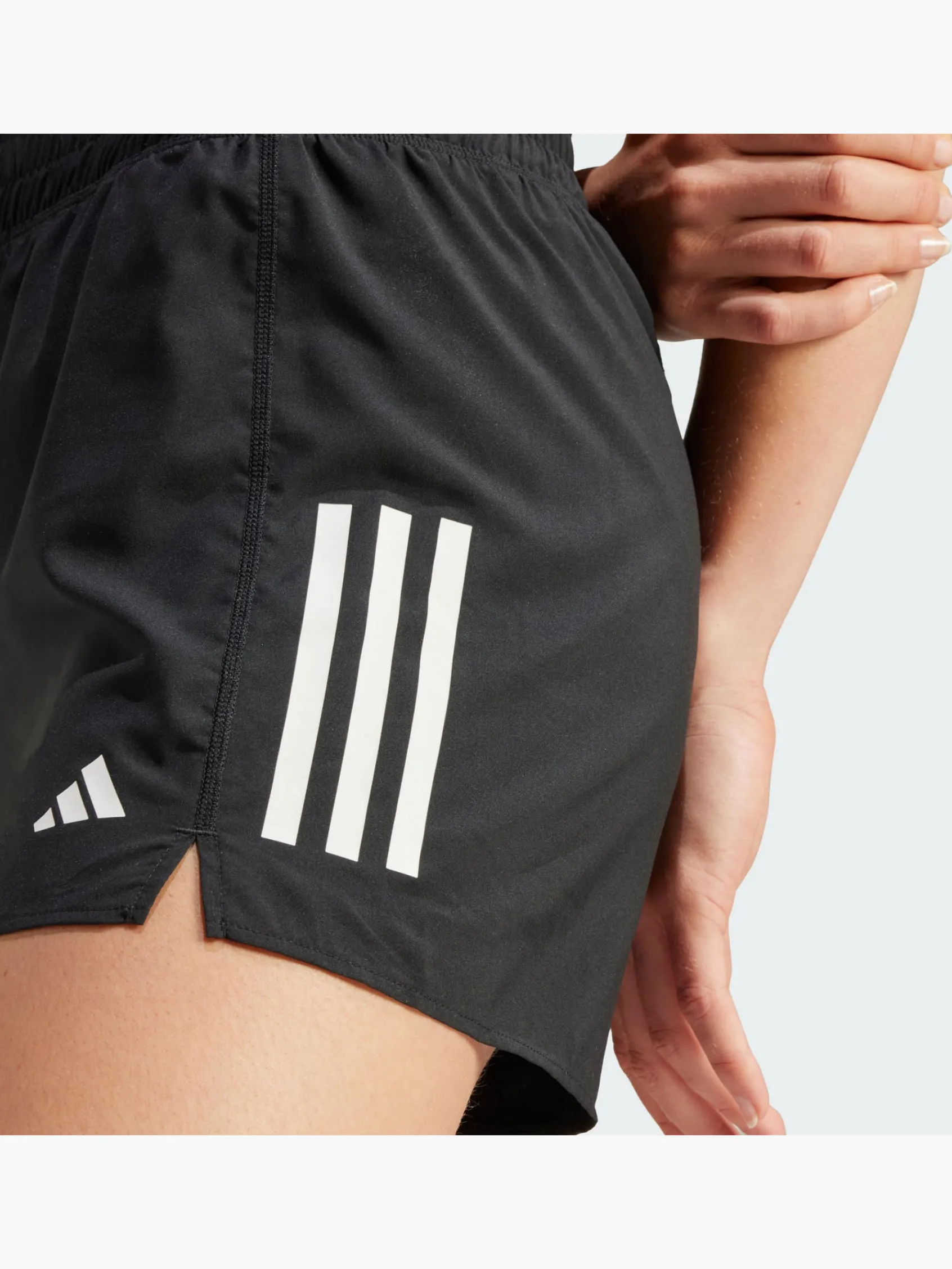 Damen Own the Run Shorts