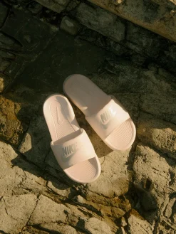 Damen Nike Slides VICTORI ONE